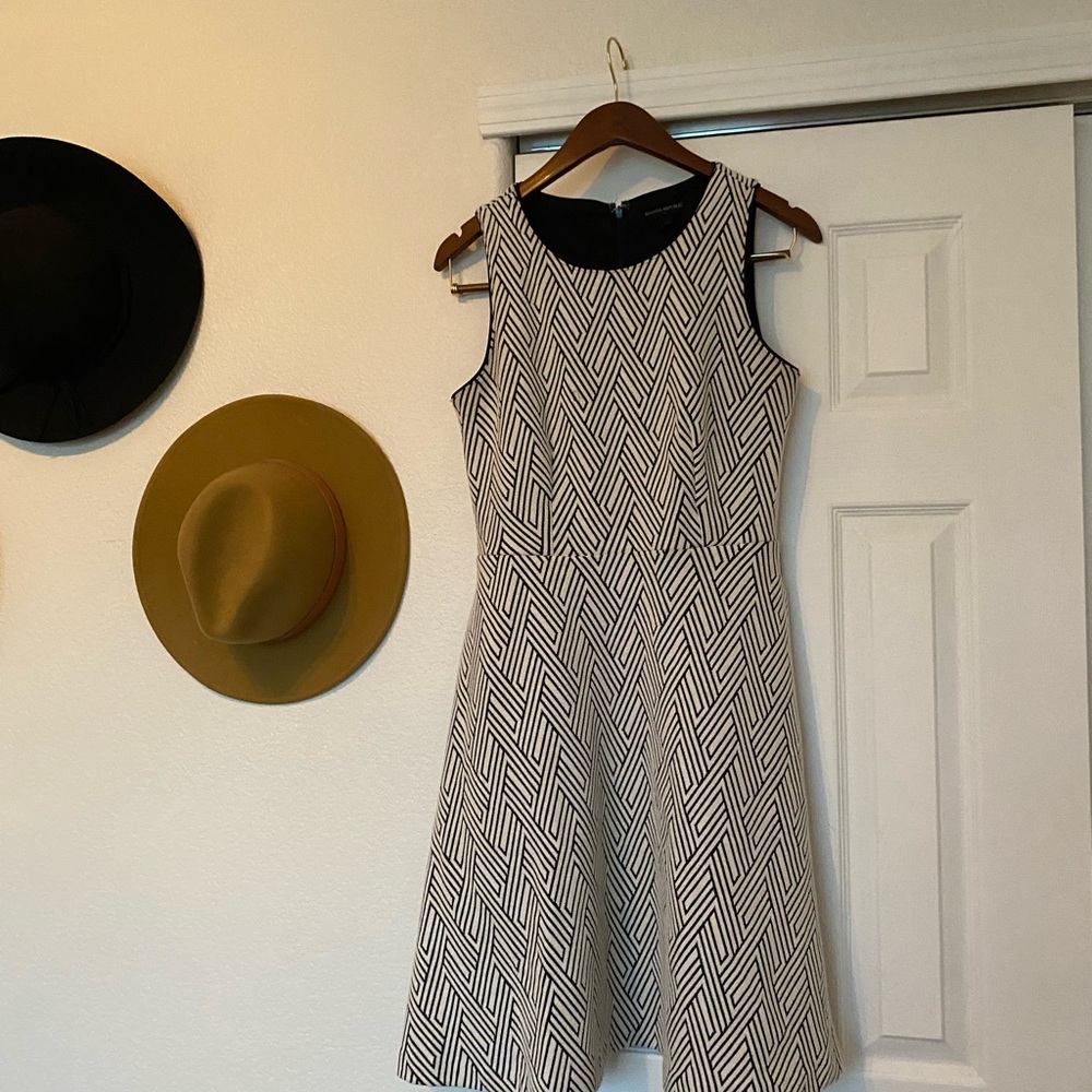 Banana Republic geometric print sleeveless dress